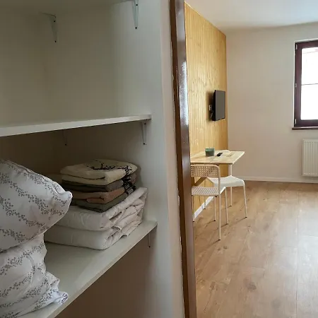 Vceli Mirda Pirda Apartment