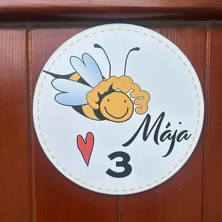 Včelí Mirda Pirda *