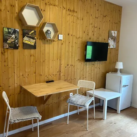 Apartamento Včelí Mirda Pirda *